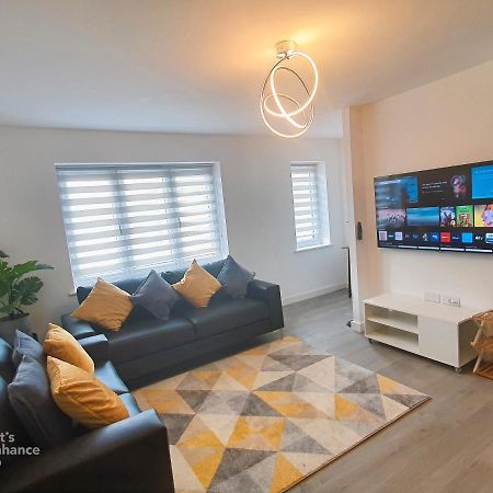 צ'סטרפילד Lovely Home Close To City Center & Rail Station מראה חיצוני תמונה