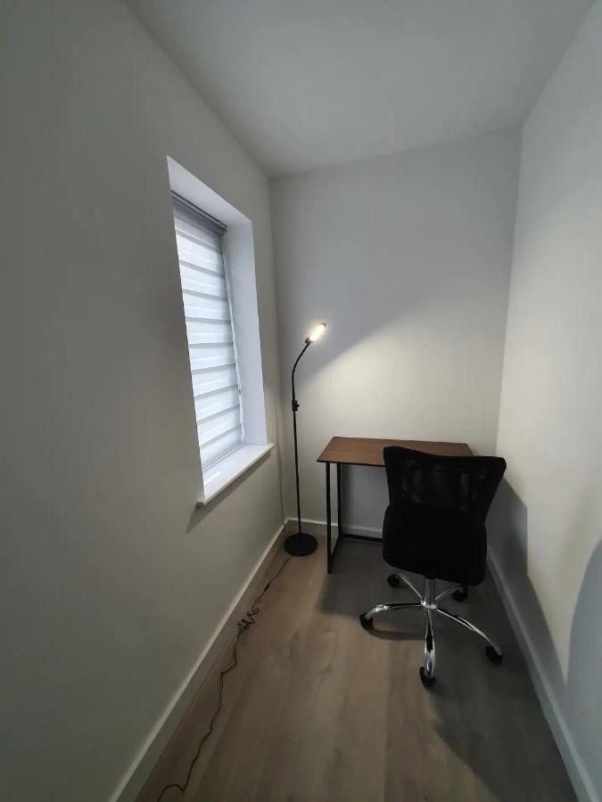 צ'סטרפילד Lovely Home Close To City Center & Rail Station מראה חיצוני תמונה